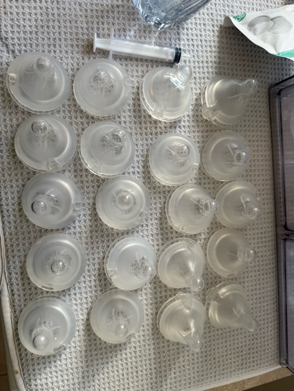 Clear Silicone Baby Bottle Nipples - Set of 20